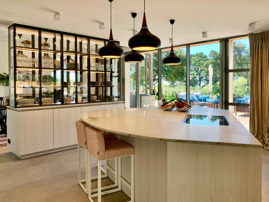 Une Cuisine de Luxe à Saint Gildas de Rhuys. Mobiliers Eggersmann