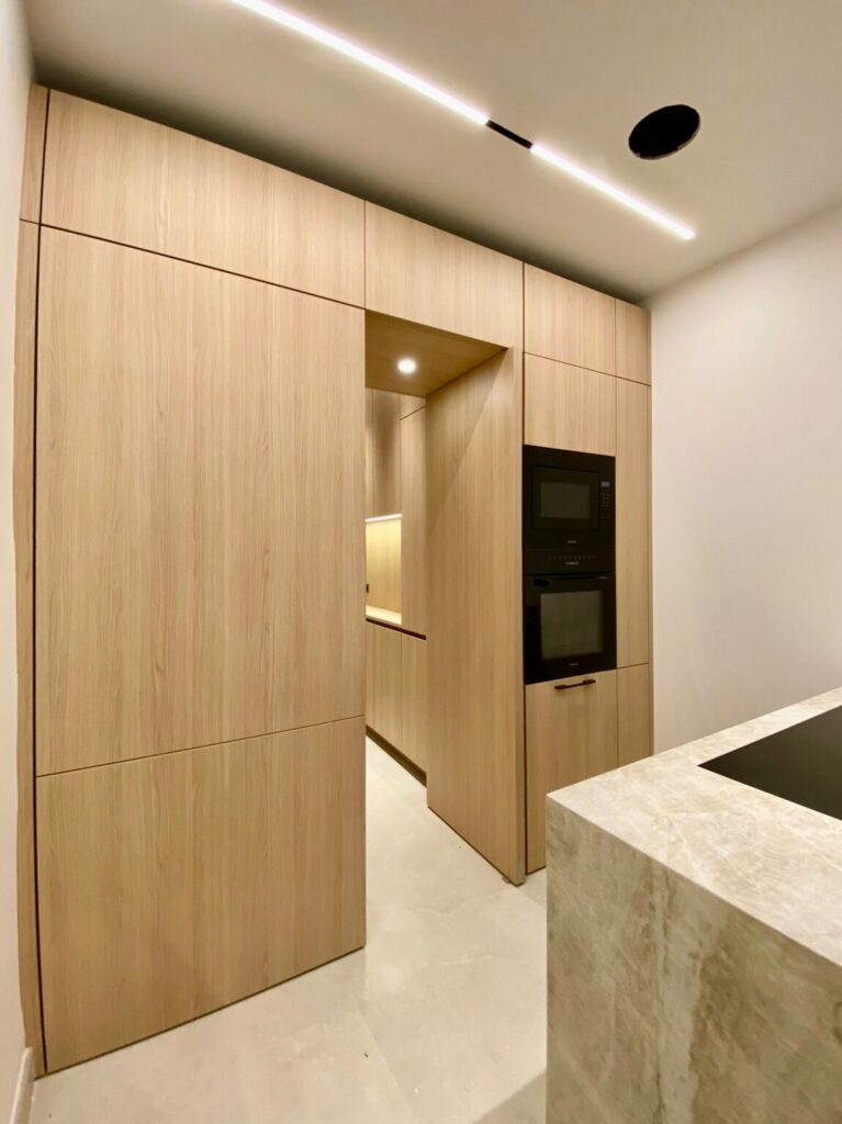 Une Cuisine d'Excellence à Paris Trocadéro mobilier Eggersmann
