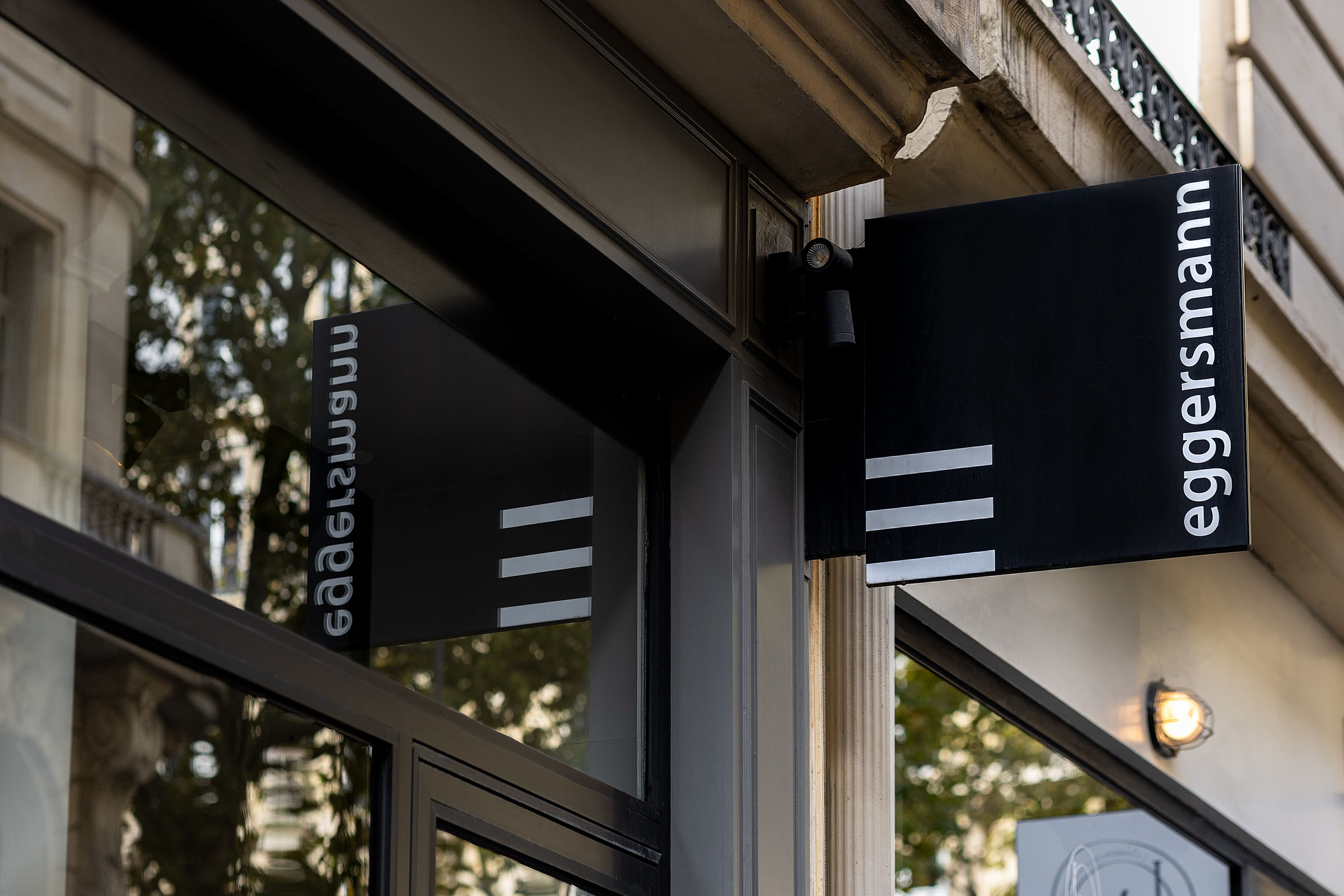 DIMI Interior Design Showroom Eggersmann Paris